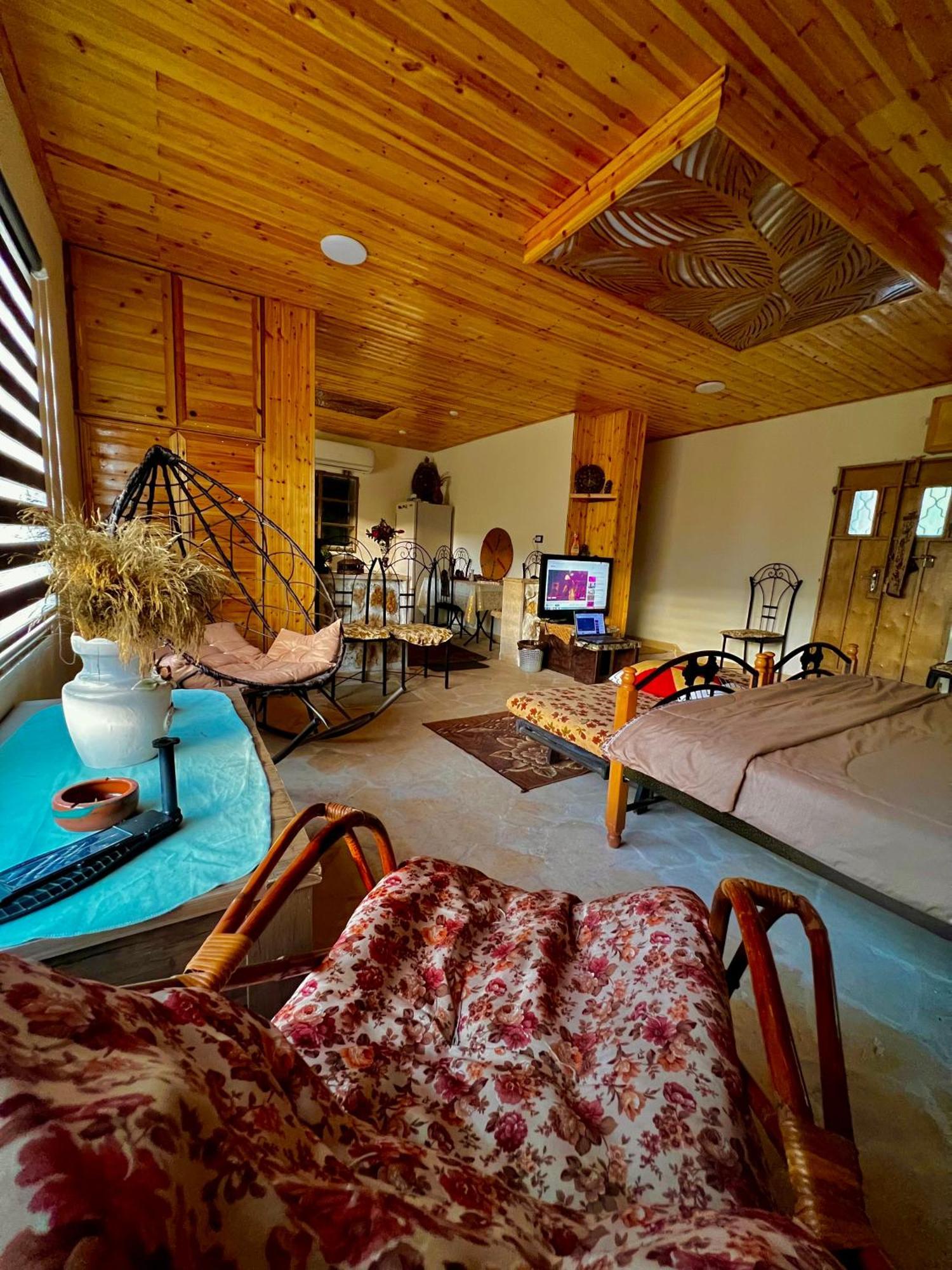 Oak Farm مزرعة الملّول Country house *